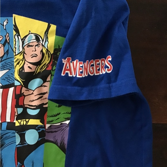 Disney/Marvel Tees 4/5 - Picture 5 of 7